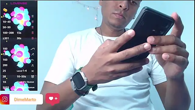 Snapshot of mike_black_22 chatting on March 25, 2026, 5:45 pm mike black 22 online show from March 25, 2026, 5:45 pm