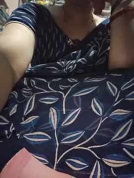 Snapshot of indianhotwife639 chatting on May 20, 2026, 1:30 pm indianhotwife639 online show from May 20, 2026, 1:30 pm