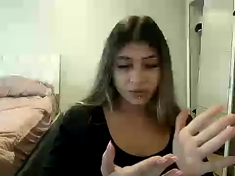 Becca B online show from May 5, 2026, 4:10 pm