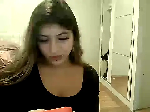 Becca B online show from April 24, 2026, 11:40 pm