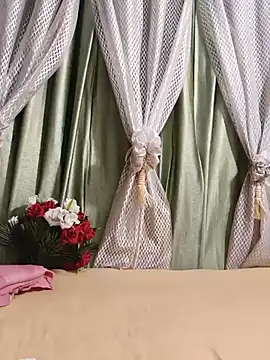 Shalu G online show from July 13, 2026, 11:59 pm