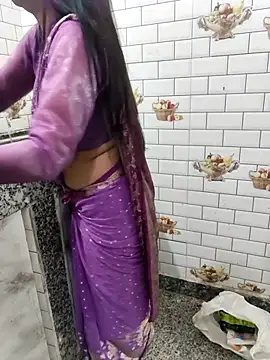 Shalu G online show from January 18, 2026, 3:04 pm