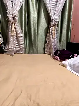 Shalu G online show from July 4, 2026, 4:44 pm
