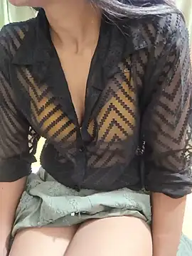 Shalu G online show from June 24, 2026, 1:37 am