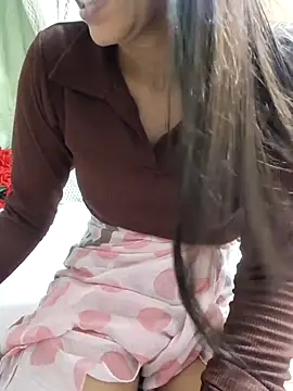 Shalu G online show from July 27, 2026, 8:32 am