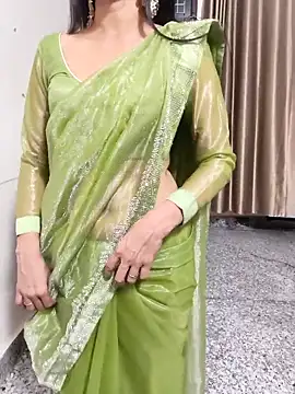 Shalu G online show from May 5, 2026, 5:05 pm