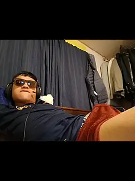 juanfritaa21 online show from October 14, 2025, 3:07 am