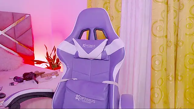 sofia 07 online show from September 9, 2025, 6:50 pm