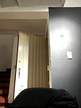 Emily Rivers  online show from September 26, 2025, 1:18 pm