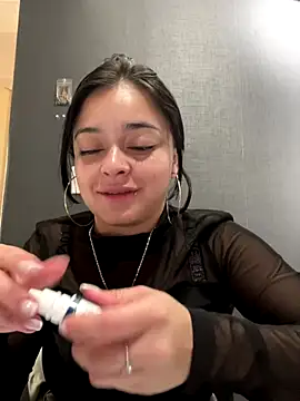 Emily Rivers  online show from October 24, 2025, 1:10 pm