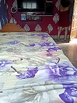 Snapshot of indiancouple659 chatting on March 17, 2026, 6:27 am indiancouple659 online show from March 17, 2026, 6:27 am