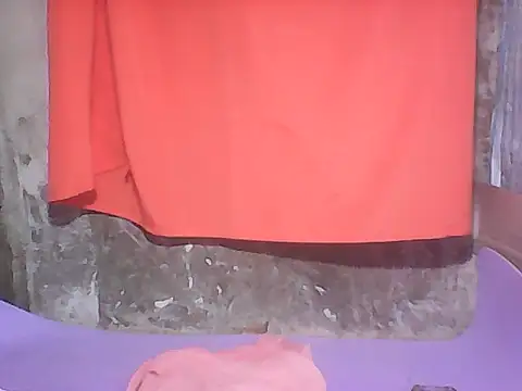 HottyElle online show from July 23, 2026, 3:04 am