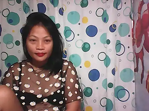 HottyElle online show from March 24, 2026, 1:33 pm