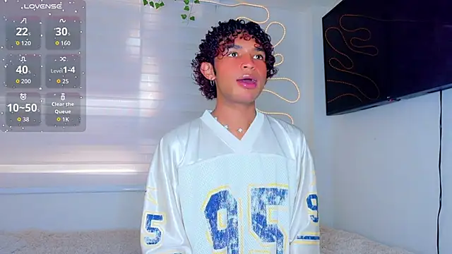 Aaron Wiinter online show from March 19, 2026, 7:36 pm