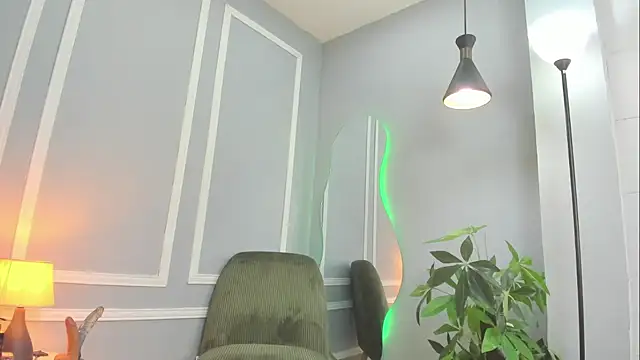 Snapshot of emma__rose1 chatting on February 18, 2026, 7:32 pm emma rose1 online show from February 18, 2026, 7:32 pm