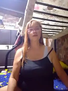 SexyHottMom online show from December 3, 2025, 1:10 pm