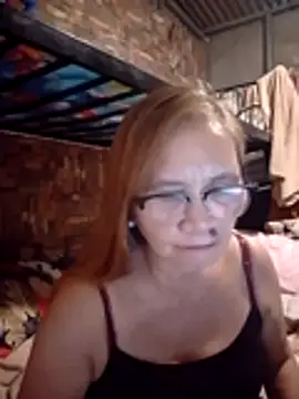 SexyHottMom online show from June 27, 2026, 12:22 pm