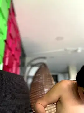 Linda LS online show from September 18, 2025, 1:47 pm