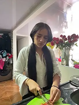 MiaRousexxx  online show from February 20, 2026, 6:43 pm