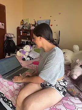 MiaRousexxx  online show from November 20, 2025, 4:18 pm