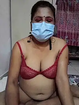 mature mimi online show from October 13, 2025, 5:25 pm