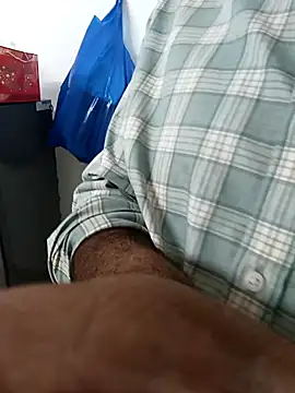 moonflower25 online show from February 3, 2026, 1:27 pm