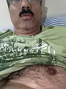 moonflower25 online show from October 30, 2025, 10:50 pm