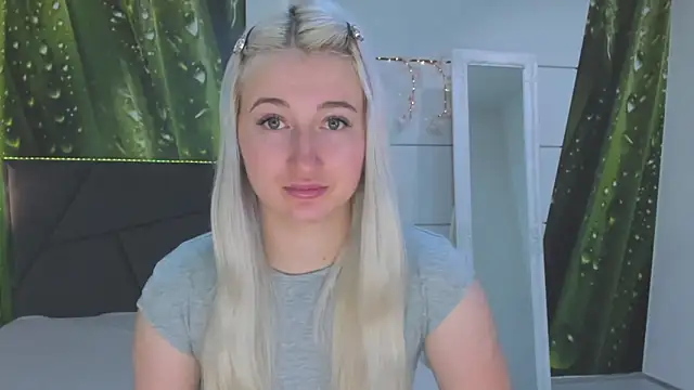 HollyTailors online show from February 16, 2026, 6:23 am