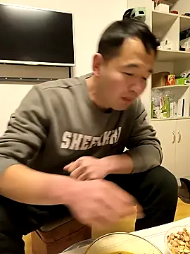 huanhuanaaaaa online show from December 15, 2025, 5:19 pm