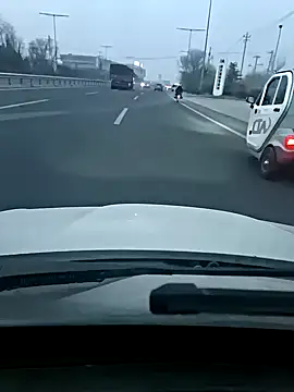 huanhuanaaaaa online show from February 1, 2026, 9:40 am