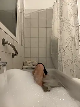 Emilia Mausi online show from November 25, 2025, 8:31 pm