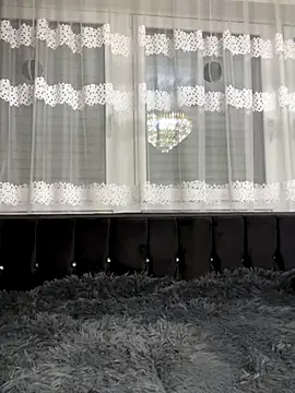 Emilia Mausi online show from December 22, 2025, 8:09 pm