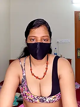 Rose-luckey online show from September 14, 2025, 5:35 pm