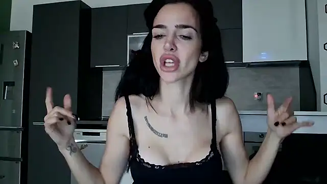 gglingeriee online show from November 11, 2025, 9:48 am