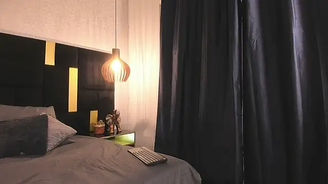 Snapshot of Lucio__Fox chatting on February 12, 2026, 11:54 am Lucio Fox online show from February 12, 2026, 11:54 am