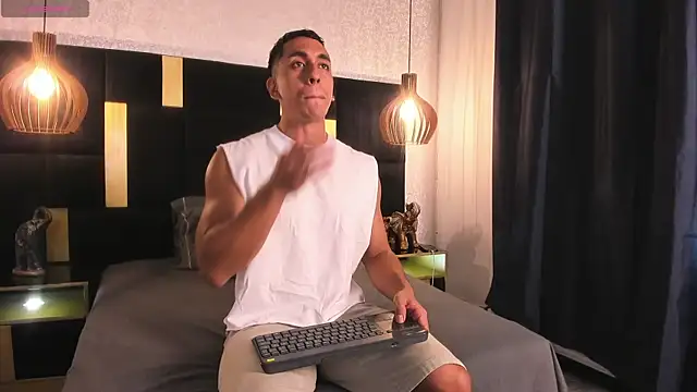 Lucio  Fox online show from June 11, 2026, 12:02 pm