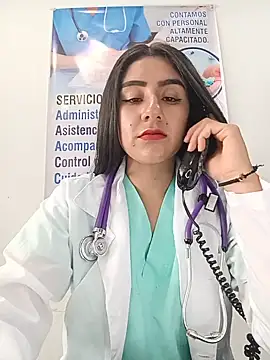 Snapshot of CAROLINE__07 chatting on May 15, 2026, 1:42 pm CAROLINE 07 online show from May 15, 2026, 1:42 pm