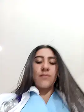 Snapshot of CAROLINE__07 chatting on May 9, 2026, 4:32 pm CAROLINE 07 online show from May 9, 2026, 4:32 pm