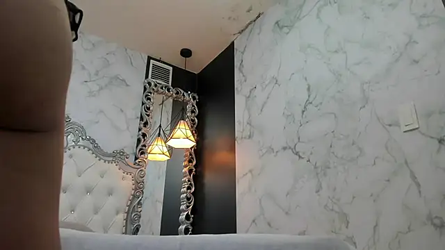 naughty milf4u  online show from September 20, 2025, 9:31 pm