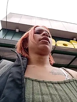 Zoe73  online show from October 21, 2025, 3:33 pm