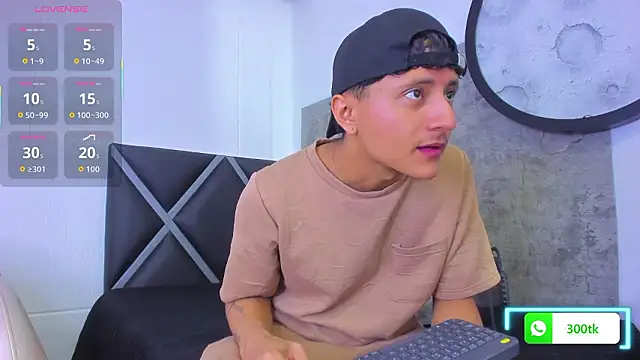 Snapshot of _Leohot_ chatting on March 19, 2026, 3:39 am Leohot online show from March 19, 2026, 3:39 am