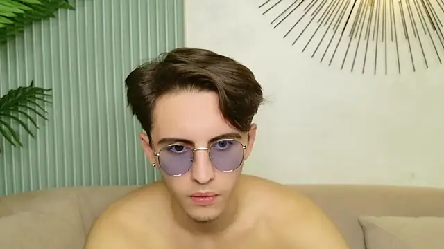 Jefrey Carter online show from October 4, 2025, 8:43 pm