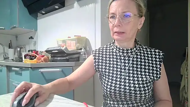 Sweetmurrr online show from July 29, 2026, 12:54 am