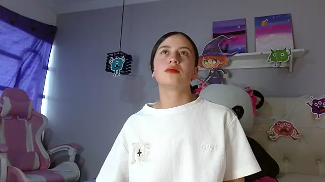 Zaaida  online show from November 1, 2025, 3:50 pm