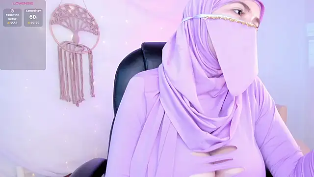 Snapshot of salma_isawwii chatting on October 21, 2025, 2:05 pm salma isawwii online show from October 21, 2025, 2:05 pm