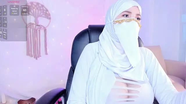 Snapshot of salma_isawwii chatting on October 23, 2025, 1:54 pm salma isawwii online show from October 23, 2025, 1:54 pm