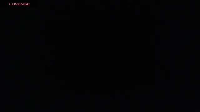 zohet kriss online show from October 18, 2025, 3:47 pm