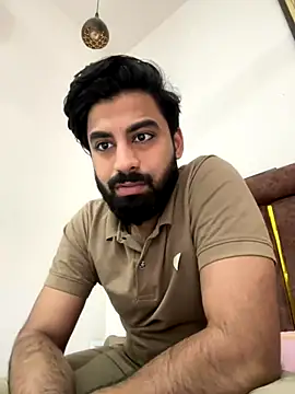 hottestboy03 online show from November 18, 2025, 5:00 am