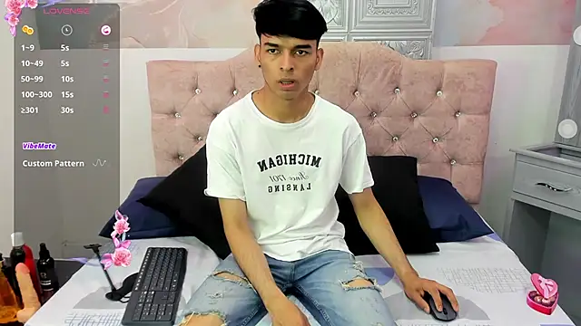 OnlyJos online show from September 26, 2025, 8:05 pm