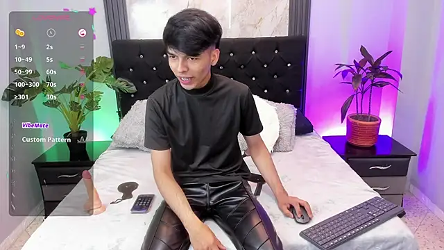 OnlyJos online show from October 19, 2025, 1:36 pm